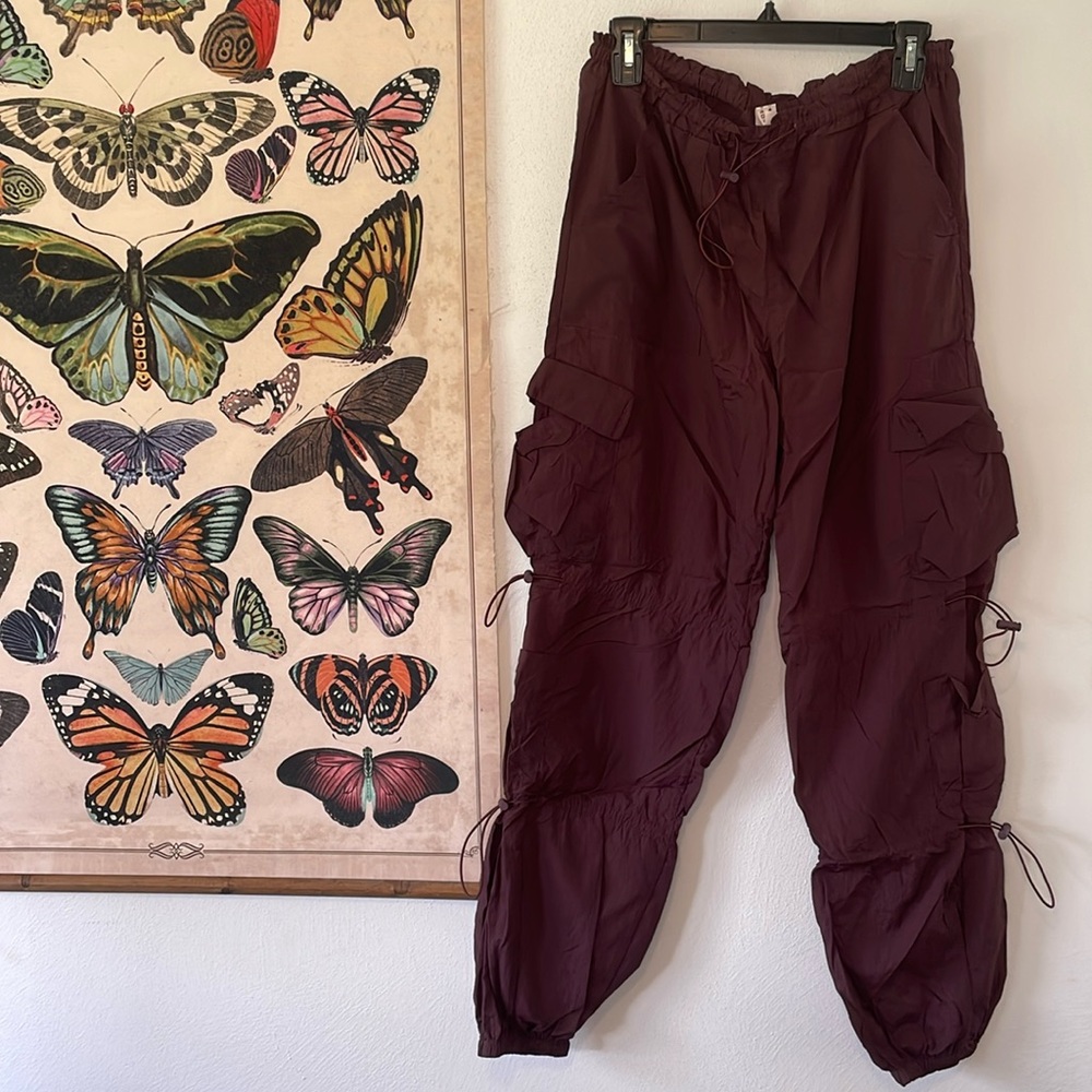COPY - HALARA jogger pants nylon - swishy - medium - maroon/brown
